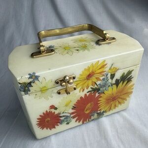 Vintage 1970s Boho Box Purse Decoupage Flowers W/ Kiss Clasp Brass